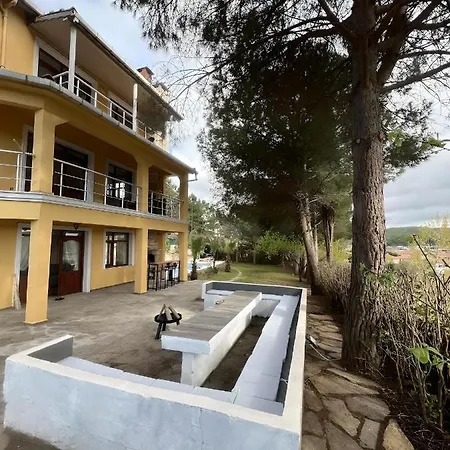 Private With Pool & Large Green Garden , Close To The Centre And Beaches ! *