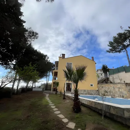 Private With Pool & Large Green Garden , Close To The Centre And Beaches ! *