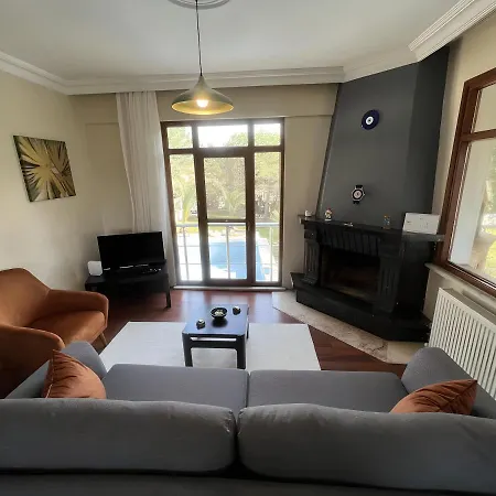 Private With Pool & Large Green Garden , Close To The Centre And Beaches ! Villa Ağva